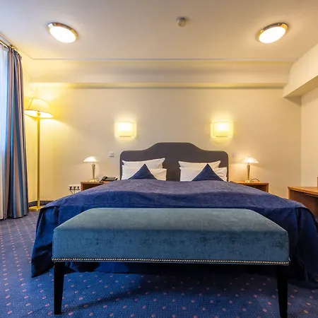 Trip Uebachs دوسلدورف