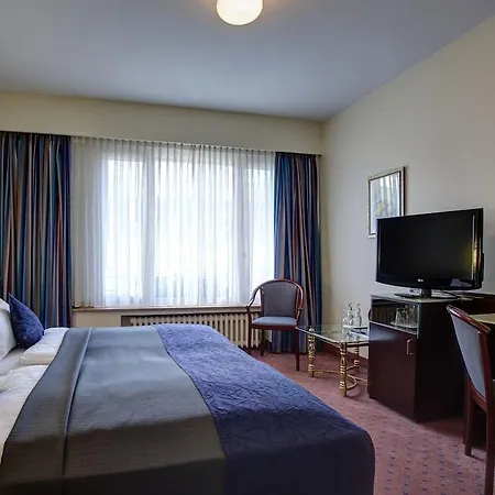 Trip Uebachs Hotel Dusseldorf