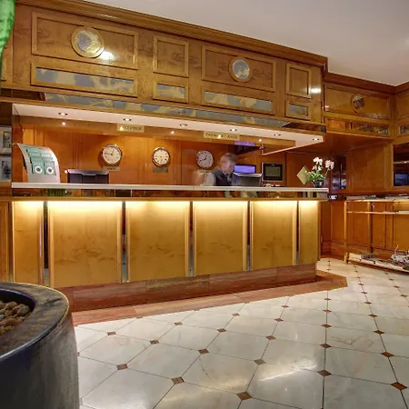 Hotel Trip Uebachs 4*