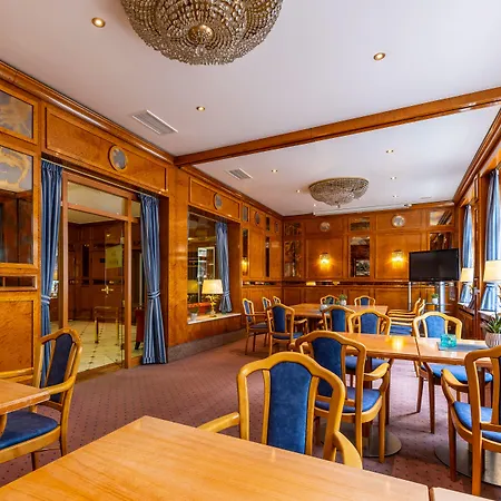 Trip Uebachs Szálloda 4*