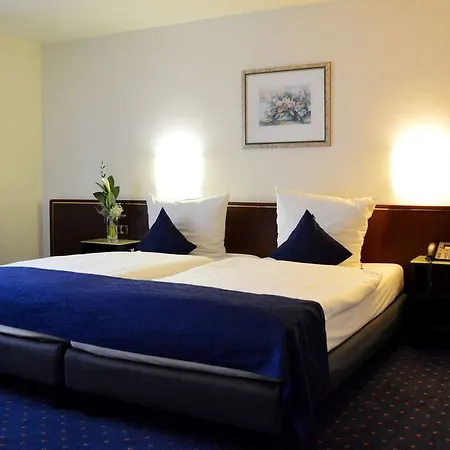 Trip Uebachs Hotel Dusseldorf